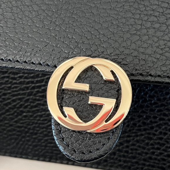 Gucci Interlocking leather shoulder bag - Picture 3 of 11